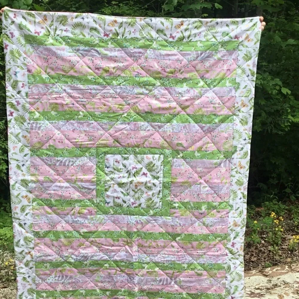 NWT Botanical Beauty Hand Crafted Quilt